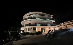 Eu Ropa Hotel  2*