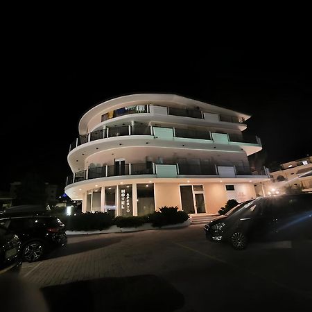 Eu Ropa Hotel Nereto Esterno foto